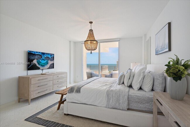 Building Photo - 791 Crandon Blvd