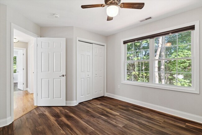 Building Photo - 19 Benjamin Ln