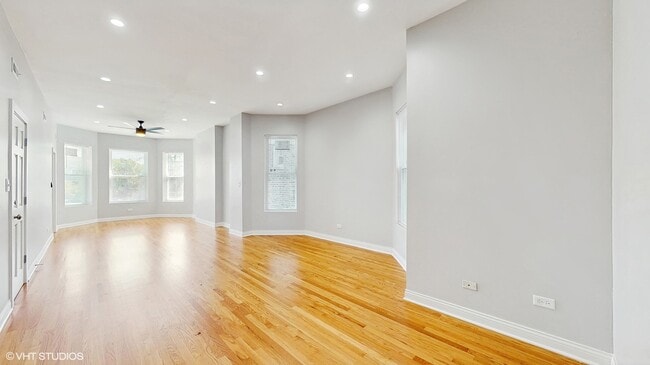 Building Photo - 1422 S Avers Ave