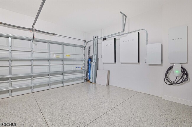 Building Photo - 15550 Pascolo Ln