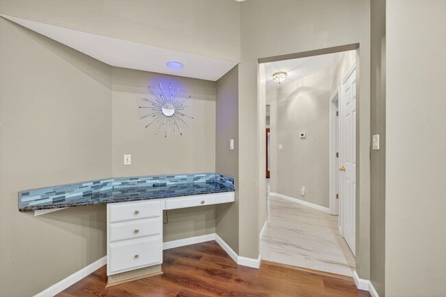 Building Photo - Stunning 4,166 Sq. Ft. Home in Westridge Oaks – Upgraded Throughout!