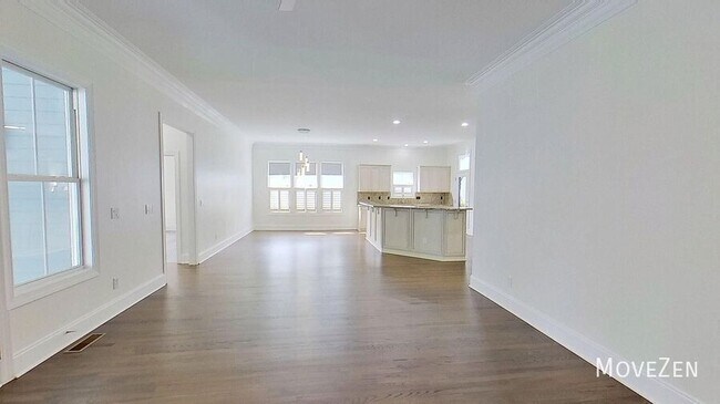 Building Photo - 17011 Hedgerow Park Rd