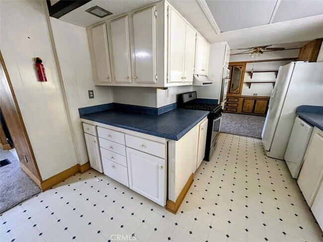 Building Photo - 28205 El Toro Rd