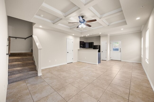 Building Photo - AVAILABLE NOW! Nice 3 bedroom townhouse located in Northeast San Antonio!