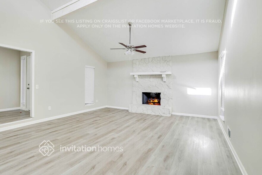 Building Photo - 4261 Willow Ridge Rd