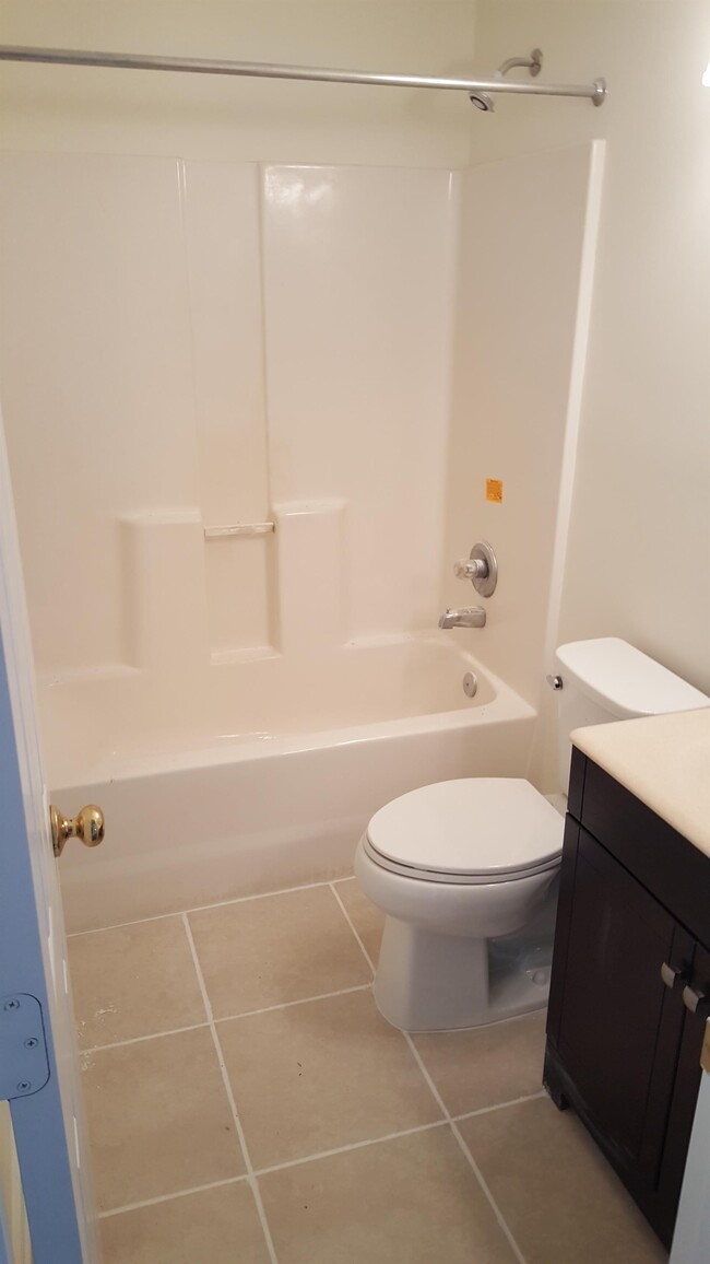 Building Photo - 6320 Walnut Forest Ct