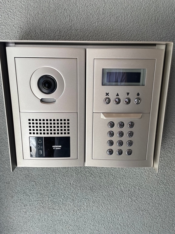 Building Photo - 21 5th St