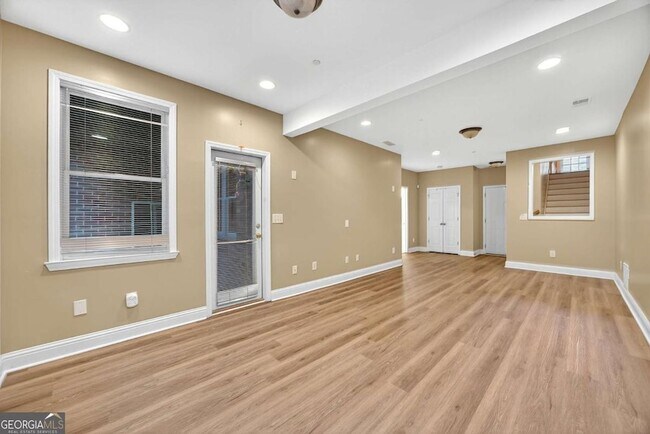 Building Photo - 1222 Creekside Pl SE