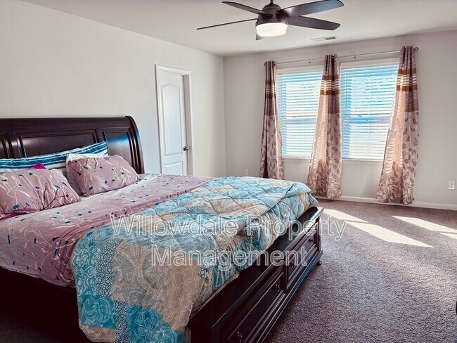 Building Photo - 993 Deaton Dr