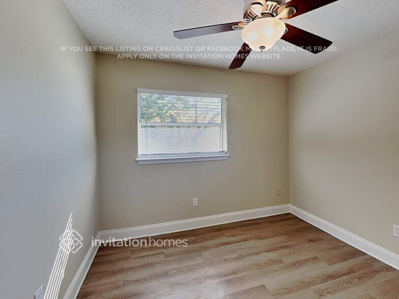 Building Photo - 777 Forest Glen Ct