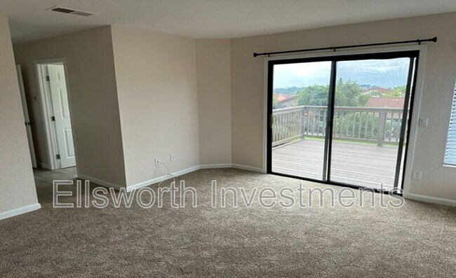 Building Photo - 10986 Elderwood Rd