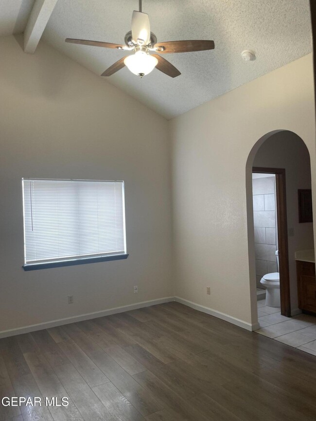 Building Photo - 761 Dorsey Dr