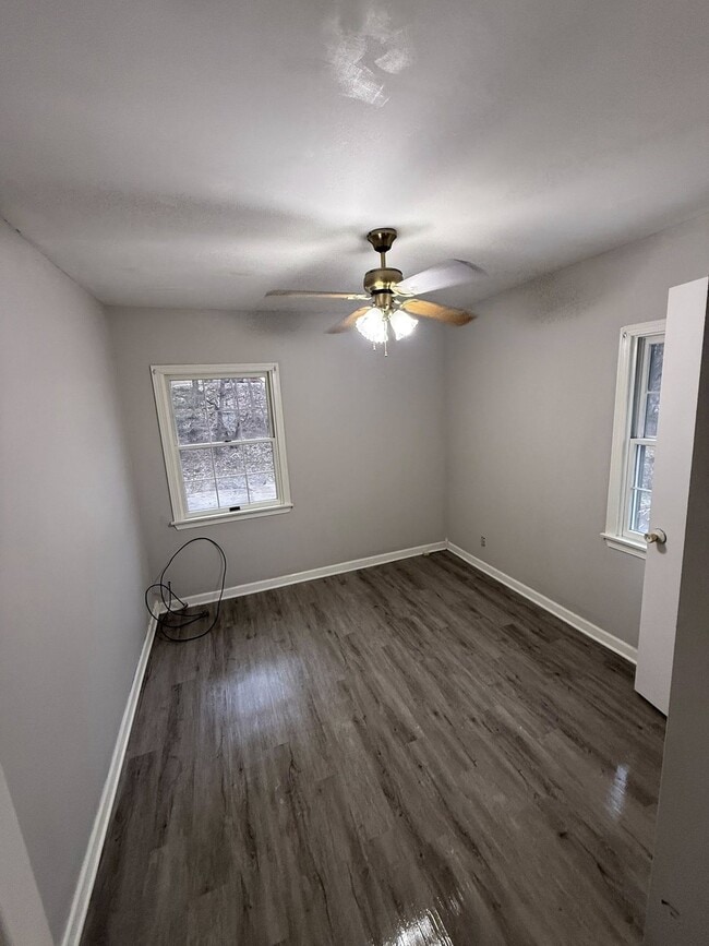 Building Photo - 2121 Norwood Blvd