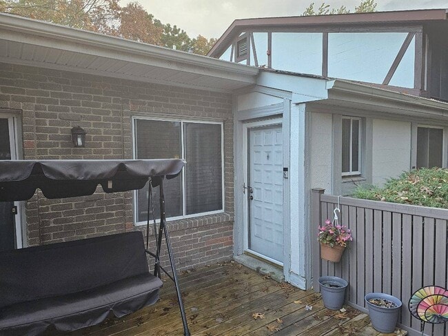 Entrance - 200 Skyline Dr