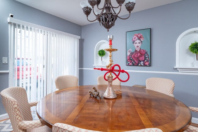 Building Photo - 152 Central Ave