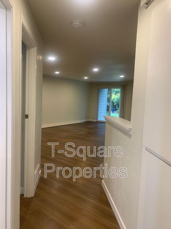 Building Photo - 8226 126th Ave NE