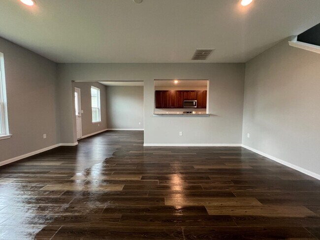Building Photo - 17823 Pumpkin Vine Dr