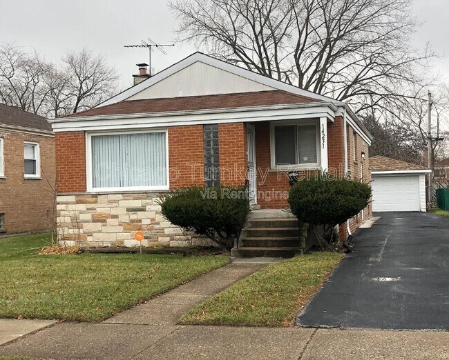 Building Photo - 14231 Dobson Ave