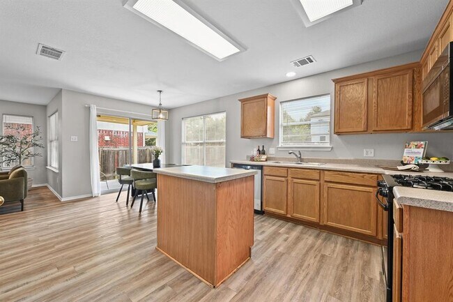 Building Photo - 4533 Corran Ferry Loop
