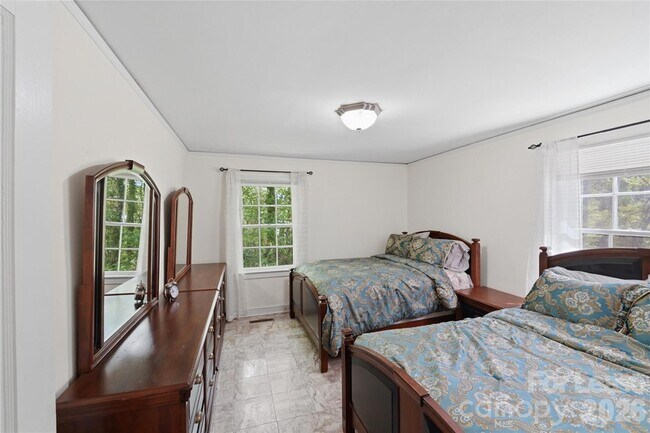 Building Photo - 3120 Baucom Rd