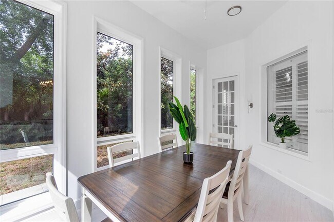 Building Photo - 5405 46th Ct W