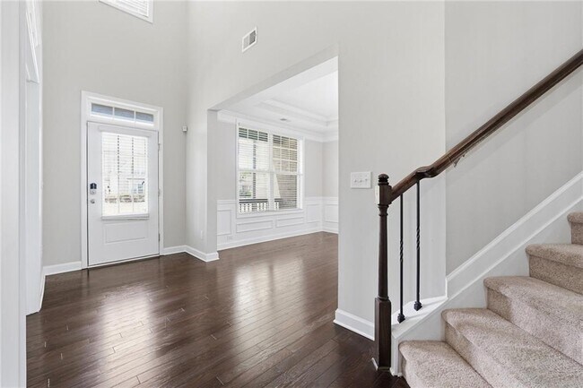 Building Photo - 304 Cochin Dr