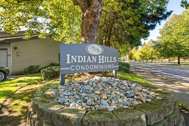 Building Photo - 2 bedroom Condo