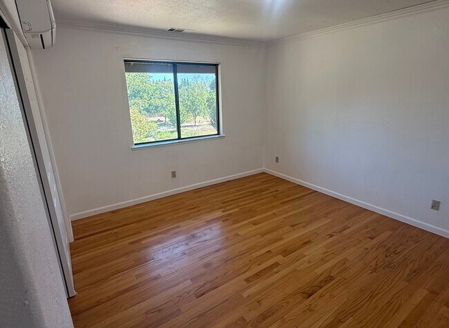 Building Photo - 100 Baldwin Lake Cir