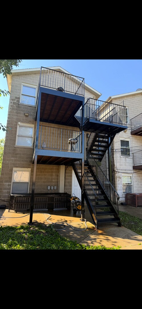 Building Photo - 2840 W Flournoy St