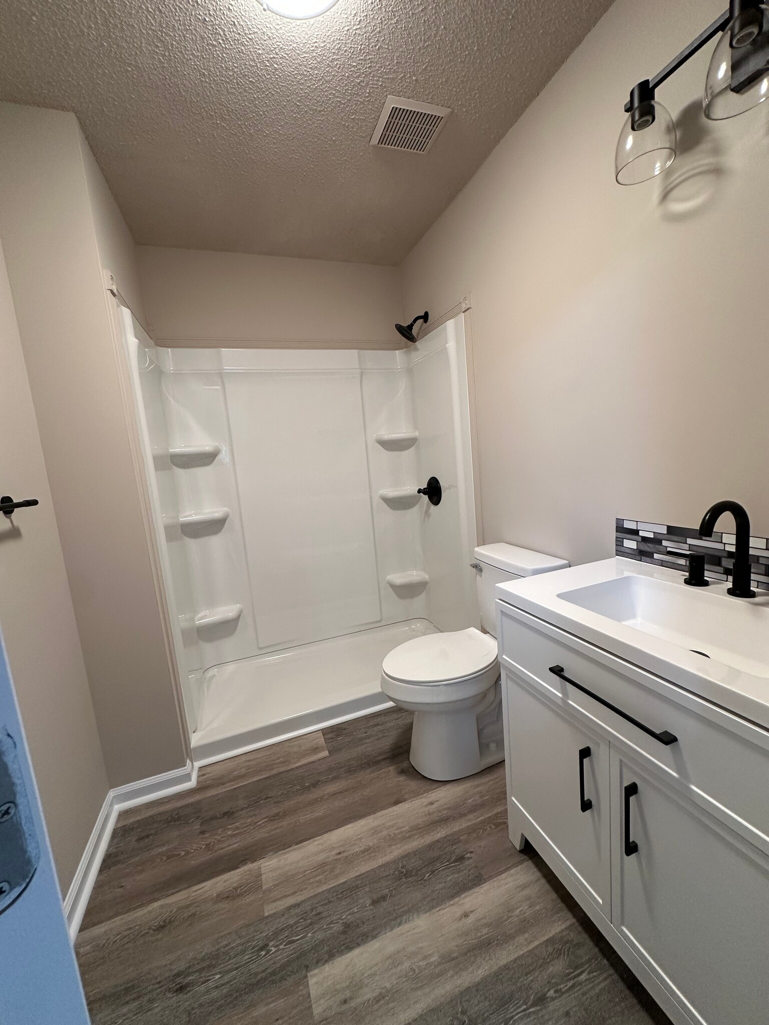 Building Photo - 303 Church St