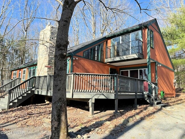 Building Photo - 402 Canoe Brook Dr