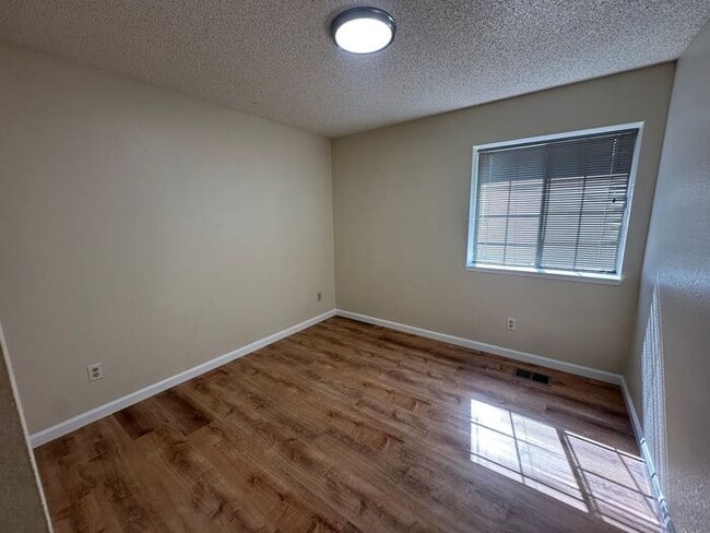 Building Photo - 2701 Pajaro Pl