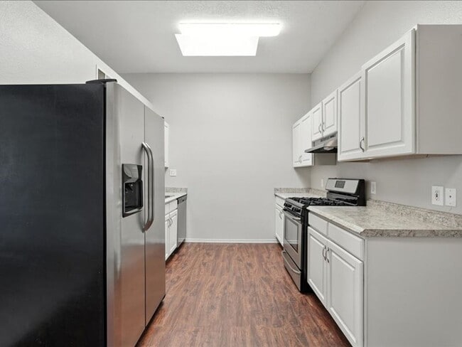 Building Photo - Coming Available July | For Rent | 3 Bed | 2 Bath | Private Yard | 2-Car Garage | HOA with Pool &...