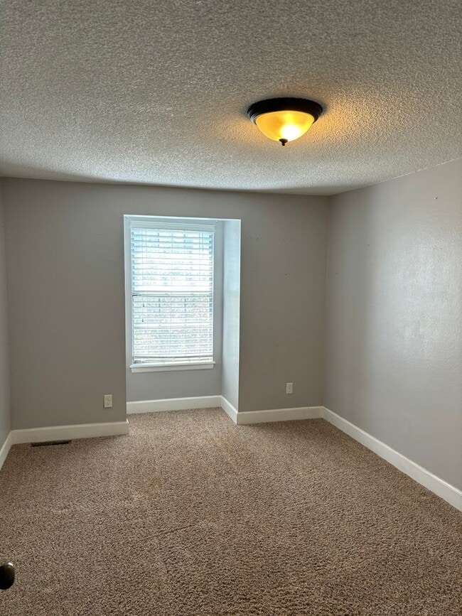 Building Photo - 4312 S Billings Cir