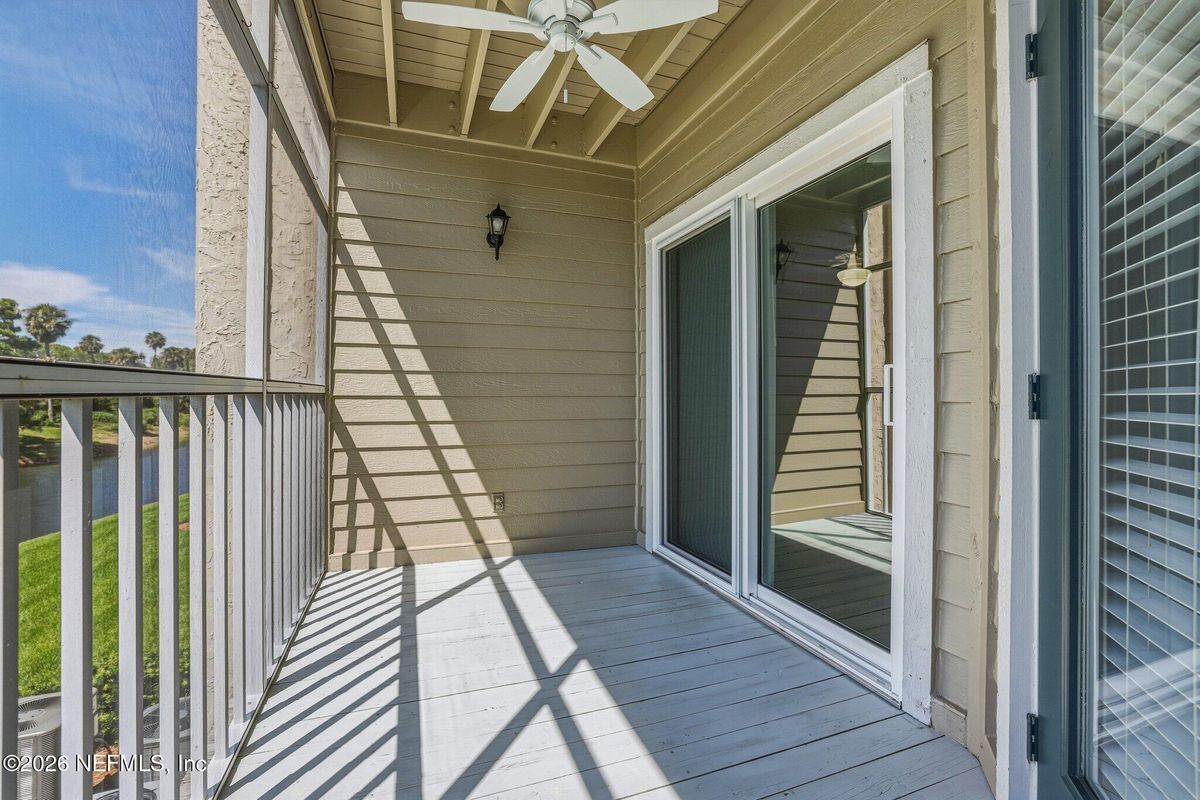 Building Photo - 400 Sandiron Cir