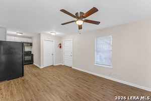 Building Photo - 827 W Rosewood Ave