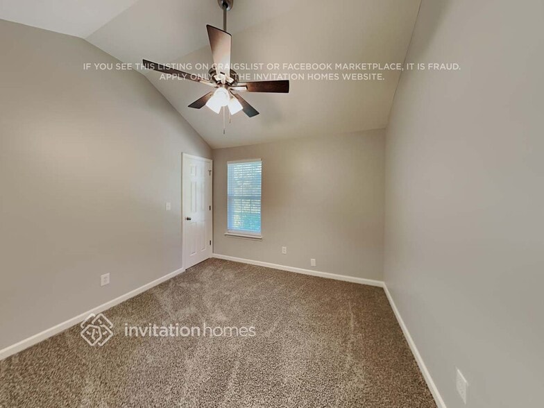 Building Photo - 10229 Covingtonwood Dr