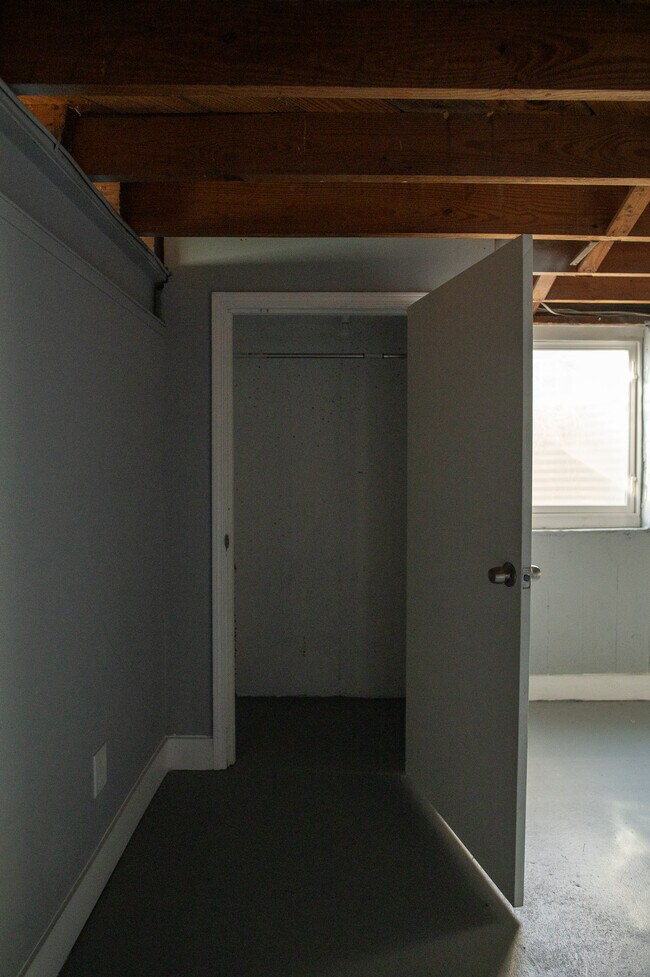 Building Photo - 3668-3674 Karwin Dr