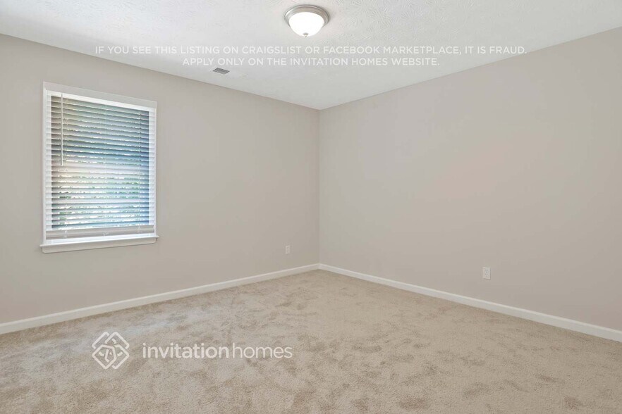 Building Photo - 994 Oak Moss Dr
