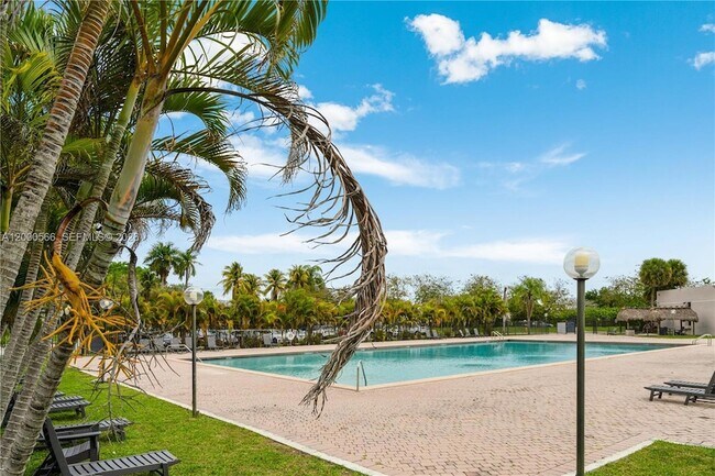 Building Photo - 8520 SW 133rd Avenue Rd