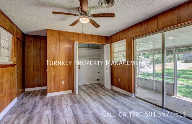 Building Photo - 4415 Weymouth
