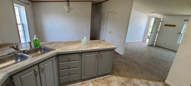 Building Photo - 333 Longbow Dr E