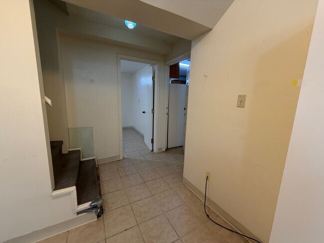 Building Photo - 1208 S Florence Pl