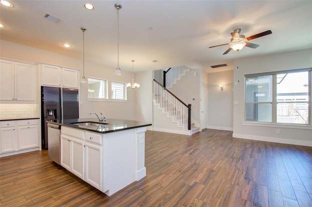 Building Photo - 18118 Moonlit River Dr
