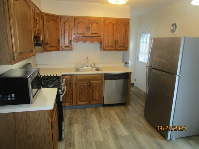 Building Photo - 33 Krug Ct