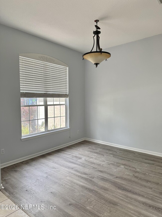 Building Photo - 12255 Lake Fern Dr E