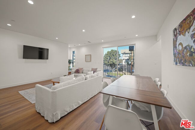 Building Photo - 13692 Erwin St