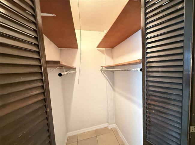 Building Photo - 3022 W Walnut St