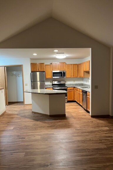 Building Photo - 360 Prairie Oaks Dr