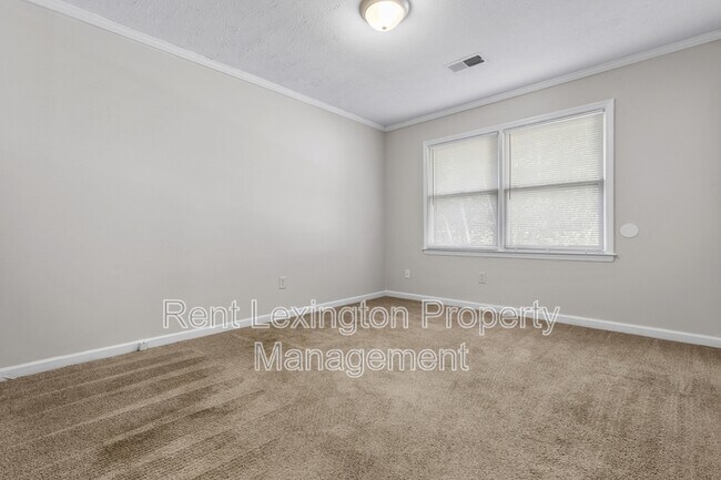 Building Photo - 3352 Hartston Dr